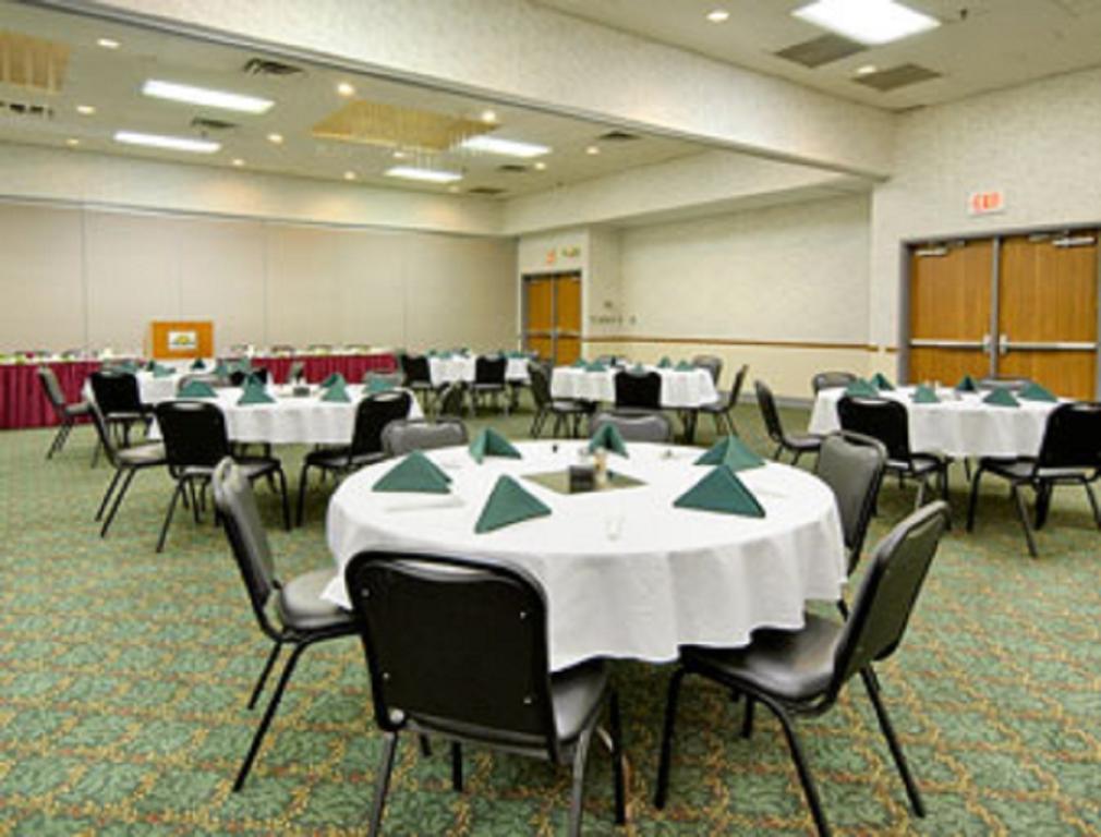 Days Inn By Wyndham Kirksville Restaurant foto
